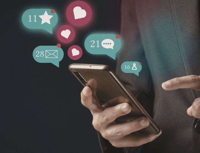 Social Media and Your Mood: Navigating the Emotional Rollercoaster