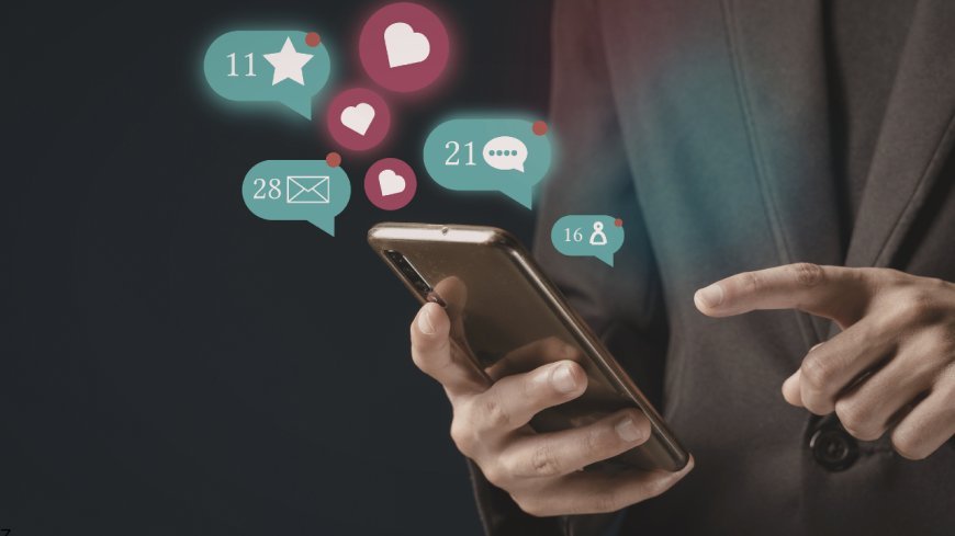 Social Media and Your Mood: Navigating the Emotional Rollercoaster