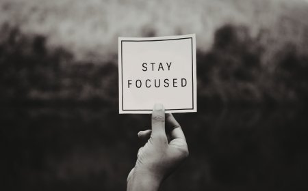 How to Stay Motivated and Focused: Simple Tips for Daily Success