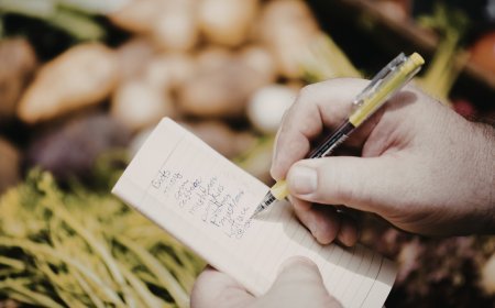 The Gut-Healing Grocery List: 10 Foods That Rebuild Your Microbiome in 2026