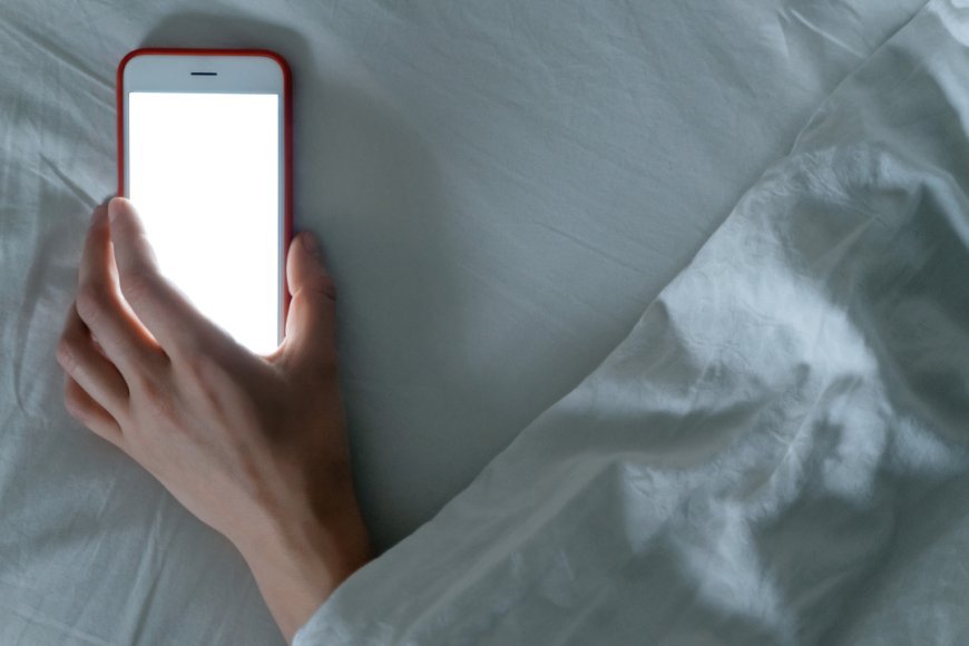 What Happens When You Stop Looking at Your Phone First Thing in the Morning