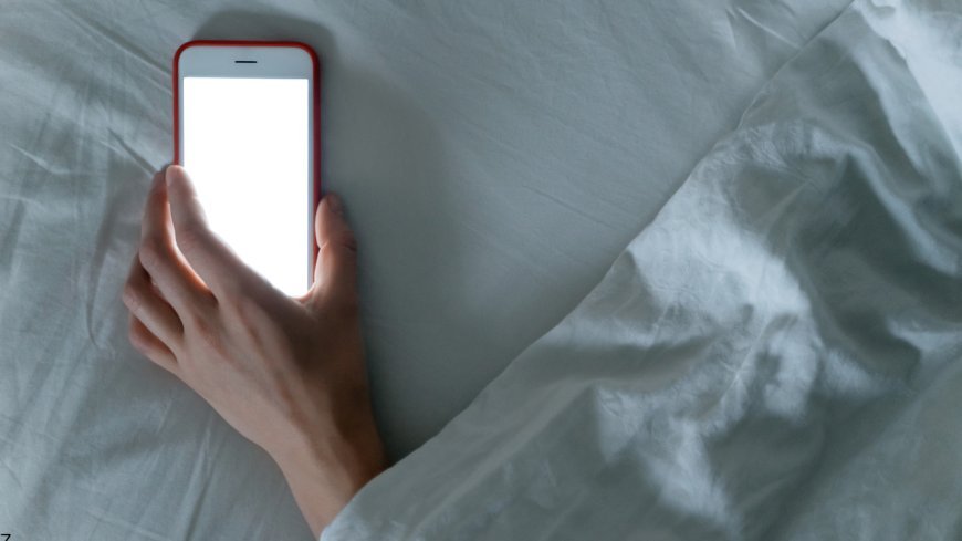 What Happens When You Stop Looking at Your Phone First Thing in the Morning